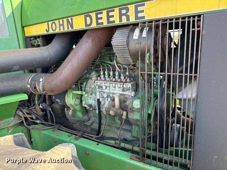 image for item ND9433 1983 John Deere 8450 4WD tractor