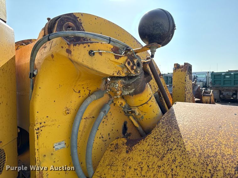 image for item ND9434 1969 Caterpillar 950 wheel loader