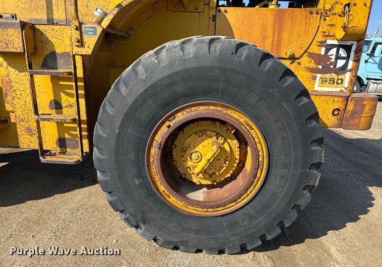 image for item ND9434 1969 Caterpillar 950 wheel loader