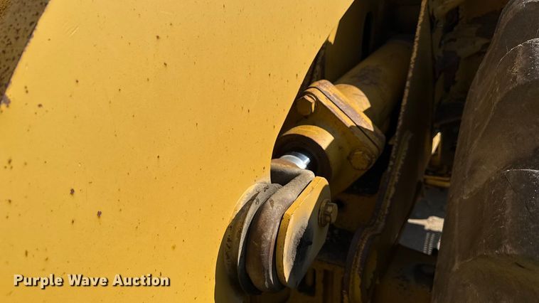 image for item ND9435 2001 Caterpillar 950G wheel loader