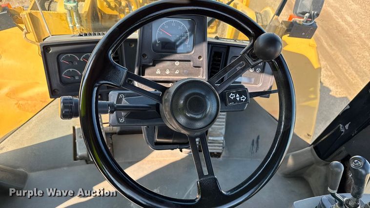 image for item ND9435 2001 Caterpillar 950G wheel loader