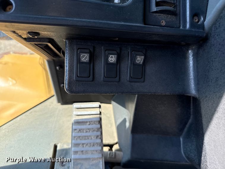 image for item ND9435 2001 Caterpillar 950G wheel loader