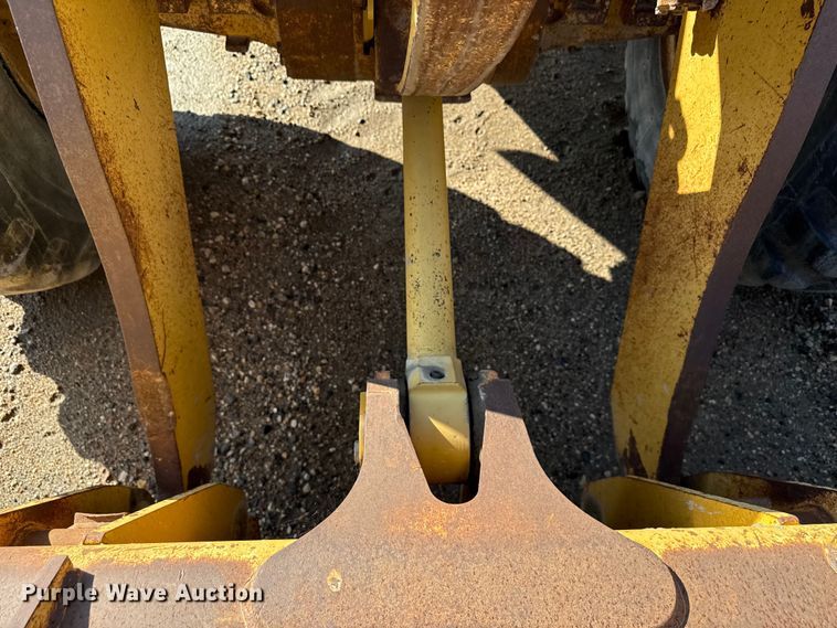 image for item ND9436 1997 Caterpillar 938F wheel loader