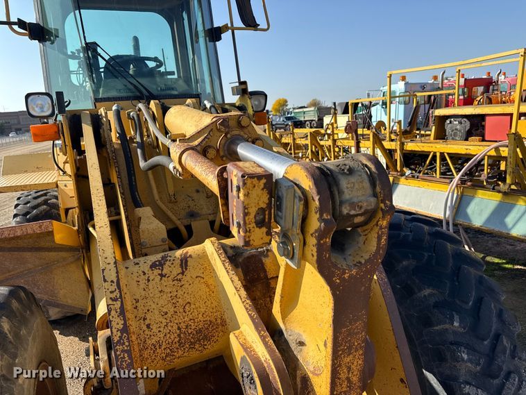 image for item ND9436 1997 Caterpillar 938F wheel loader