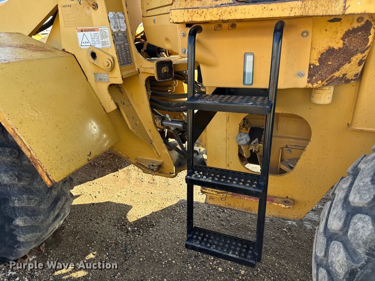 image for item ND9436 1997 Caterpillar 938F wheel loader