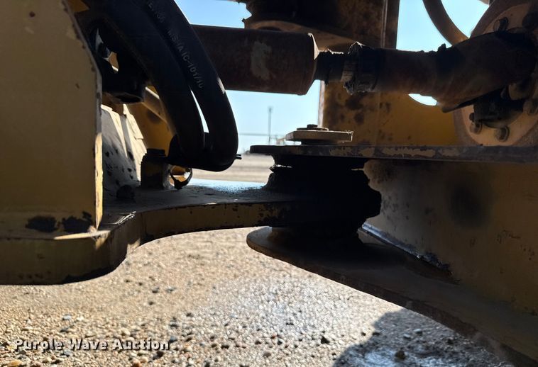 image for item ND9436 1997 Caterpillar 938F wheel loader