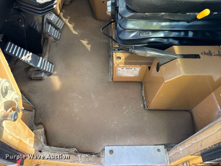 image for item ND9436 1997 Caterpillar 938F wheel loader