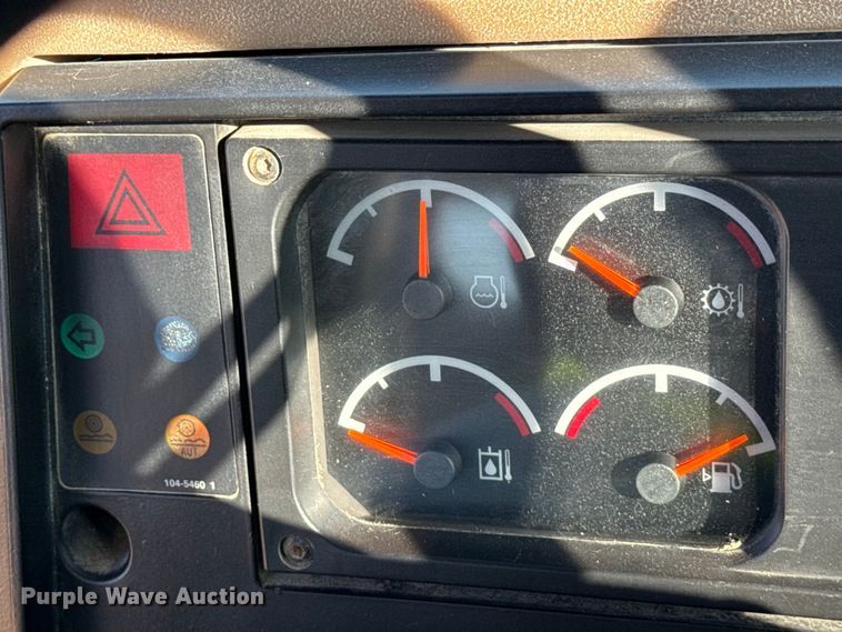 image for item ND9436 1997 Caterpillar 938F wheel loader