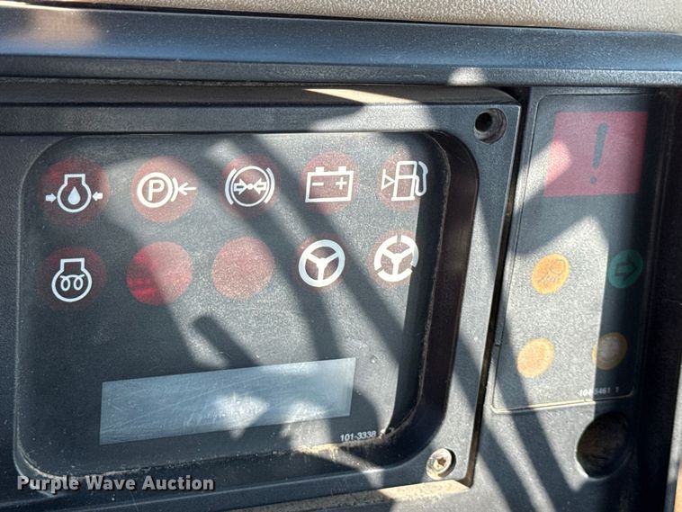 image for item ND9436 1997 Caterpillar 938F wheel loader