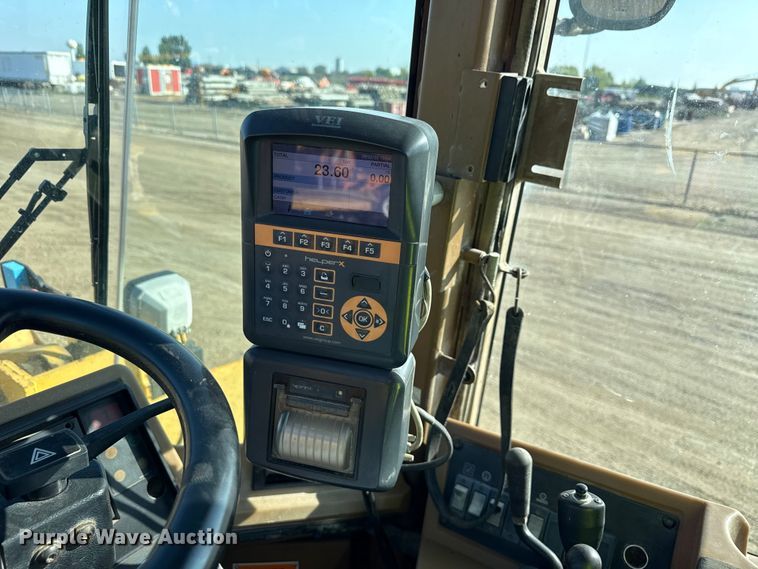 image for item ND9436 1997 Caterpillar 938F wheel loader