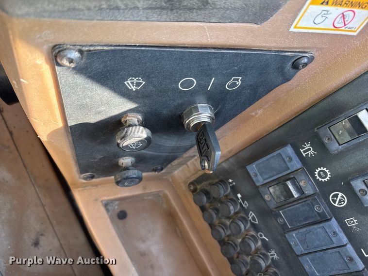 image for item ND9436 1997 Caterpillar 938F wheel loader