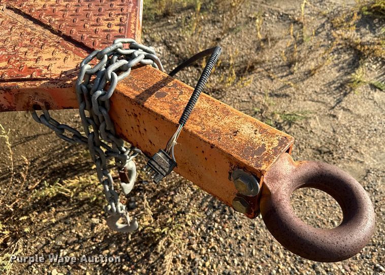 image for item ND9438 Arrow board trailer