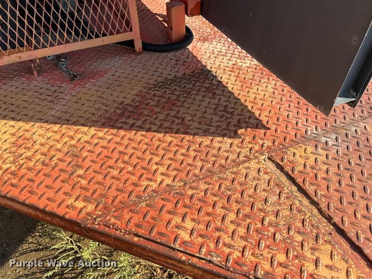 image for item ND9438 Arrow board trailer