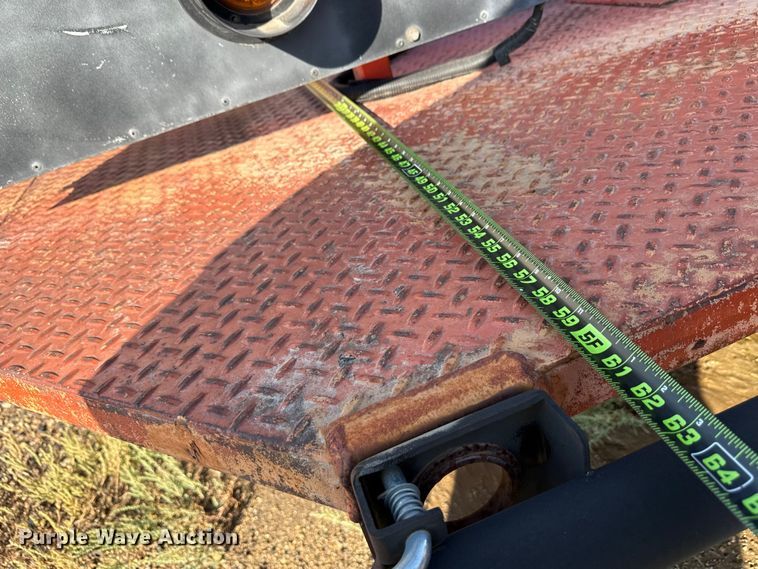 image for item ND9438 Arrow board trailer