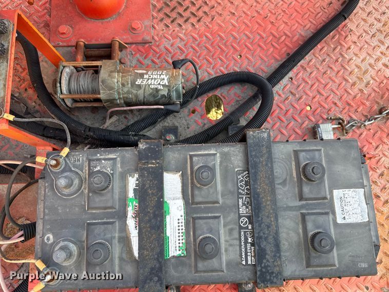 image for item ND9438 Arrow board trailer