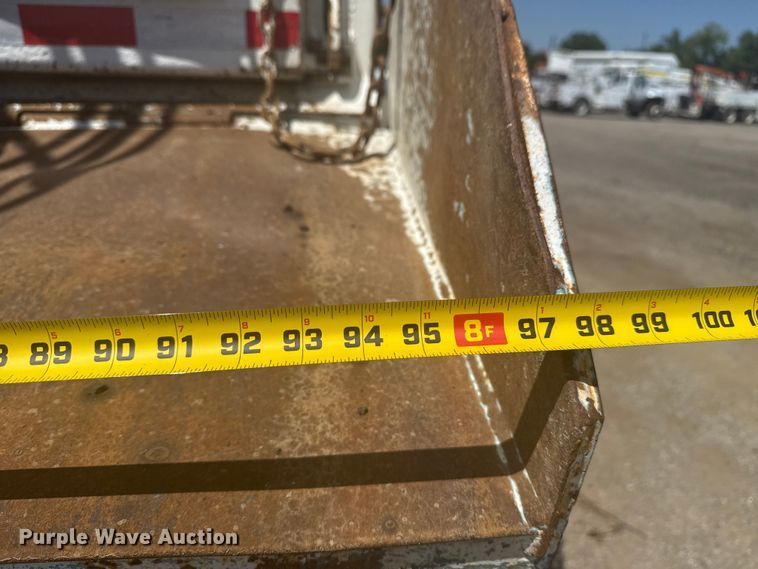 image for item NU9559 2009 International WorkStar 7500 grapple crane truck