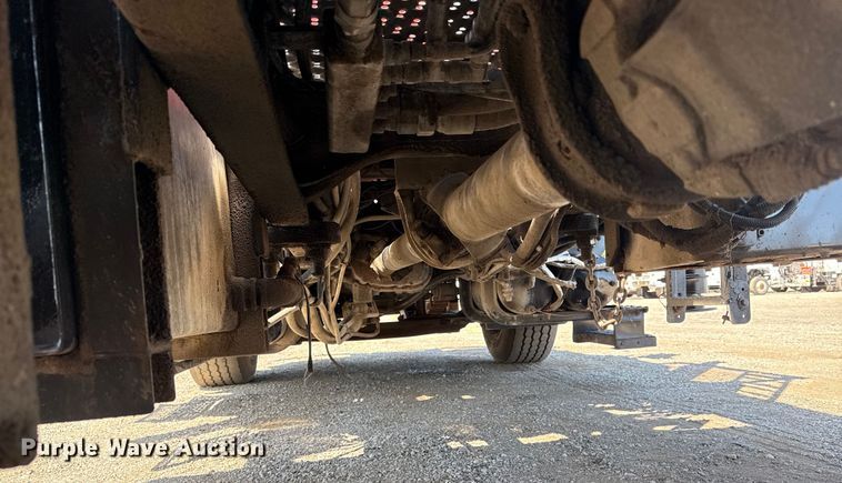 image for item NU9559 2009 International WorkStar 7500 grapple crane truck