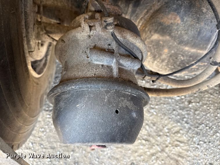 image for item NU9559 2009 International WorkStar 7500 grapple crane truck