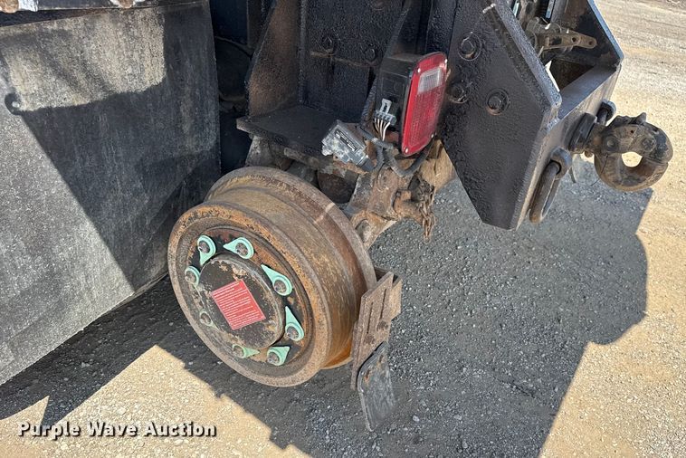 image for item NU9559 2009 International WorkStar 7500 grapple crane truck