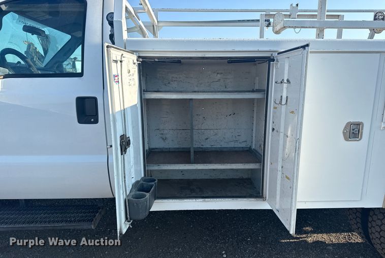 image for item NU9619 2013 Ford F450 Super Duty utility / service truck