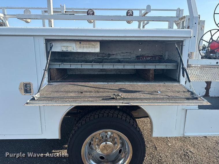 image for item NU9619 2013 Ford F450 Super Duty utility / service truck