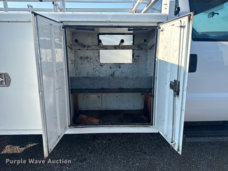 image for item NU9619 2013 Ford F450 Super Duty utility / service truck