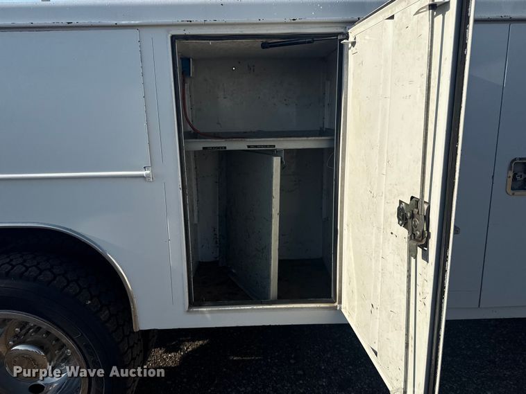 image for item NU9619 2013 Ford F450 Super Duty utility / service truck