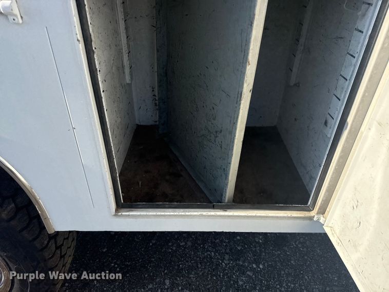 image for item NU9619 2013 Ford F450 Super Duty utility / service truck