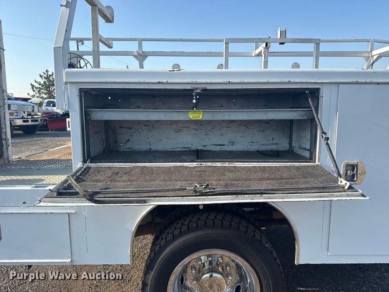 image for item NU9619 2013 Ford F450 Super Duty utility / service truck