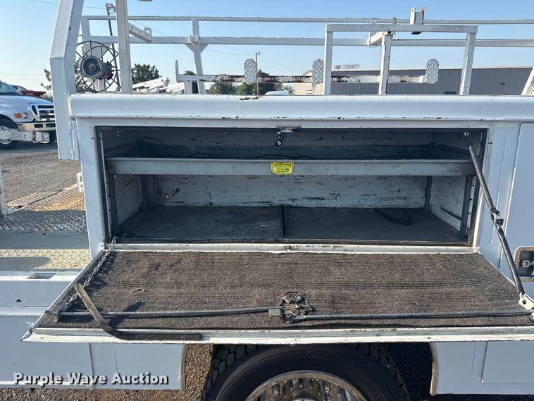 image for item NU9619 2013 Ford F450 Super Duty utility / service truck