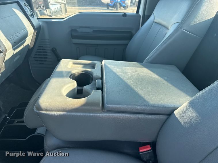 image for item NU9619 2013 Ford F450 Super Duty utility / service truck