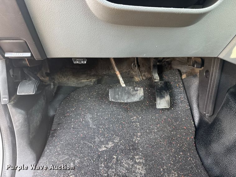 image for item NU9619 2013 Ford F450 Super Duty utility / service truck