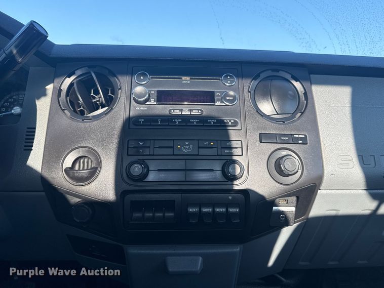 image for item NU9619 2013 Ford F450 Super Duty utility / service truck