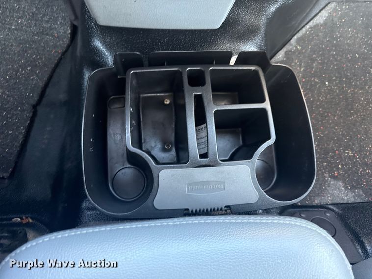 image for item NU9619 2013 Ford F450 Super Duty utility / service truck