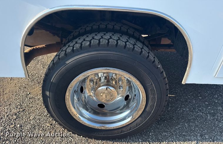 image for item NU9619 2013 Ford F450 Super Duty utility / service truck