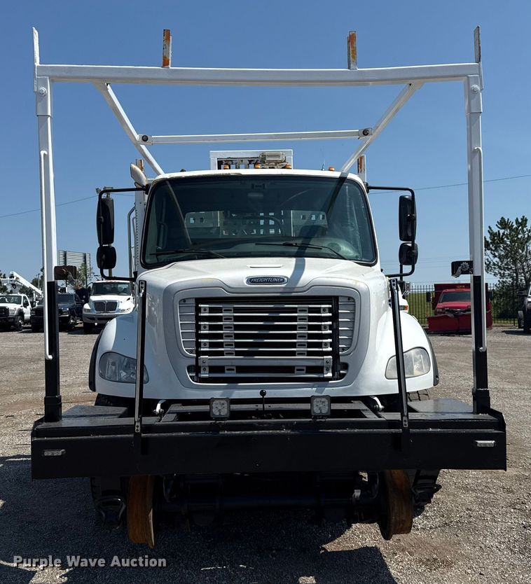 image for item NU9632 2012 Freightliner Business Class M2 grapple crane truck