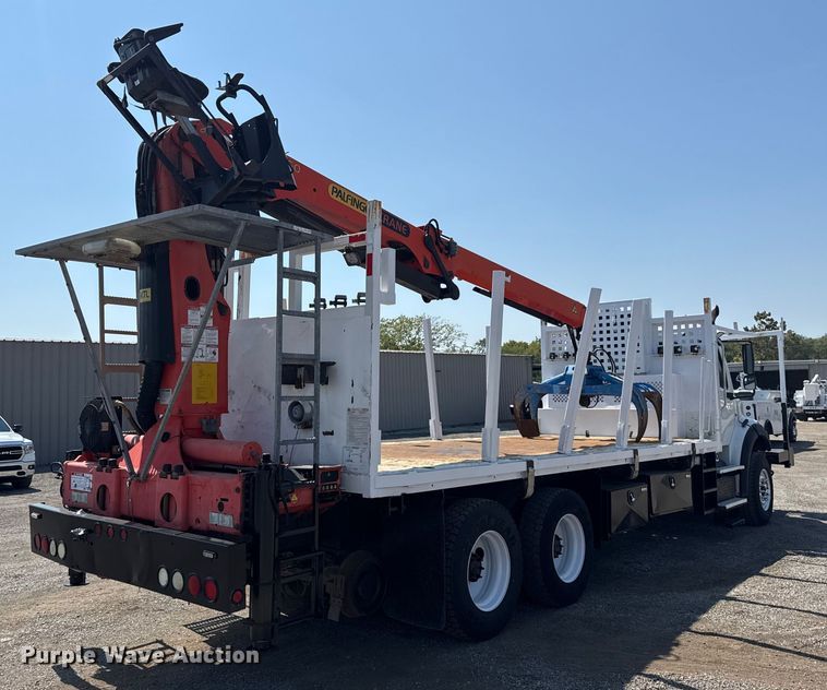 image for item NU9632 2012 Freightliner Business Class M2 grapple crane truck