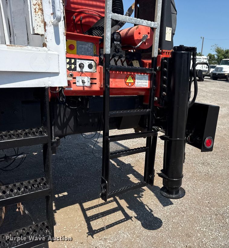 image for item NU9632 2012 Freightliner Business Class M2 grapple crane truck