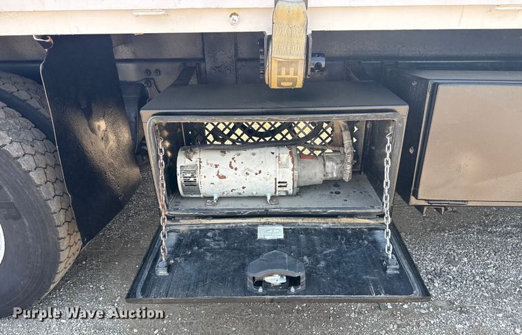 image for item NU9632 2012 Freightliner Business Class M2 grapple crane truck