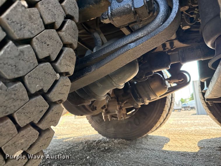 image for item NU9632 2012 Freightliner Business Class M2 grapple crane truck