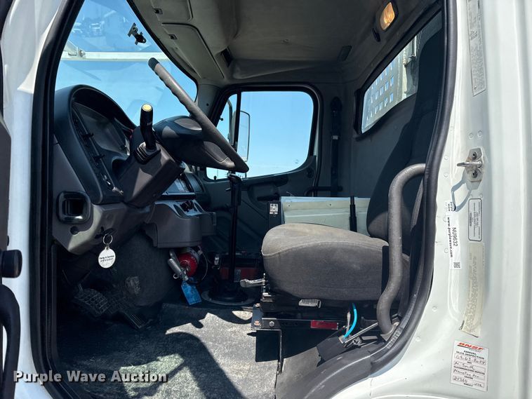 image for item NU9632 2012 Freightliner Business Class M2 grapple crane truck