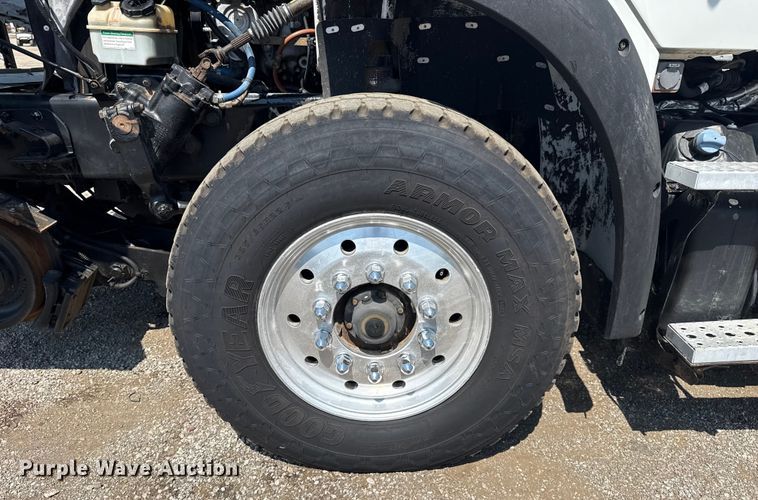 image for item NU9632 2012 Freightliner Business Class M2 grapple crane truck