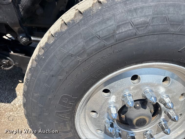 image for item NU9632 2012 Freightliner Business Class M2 grapple crane truck