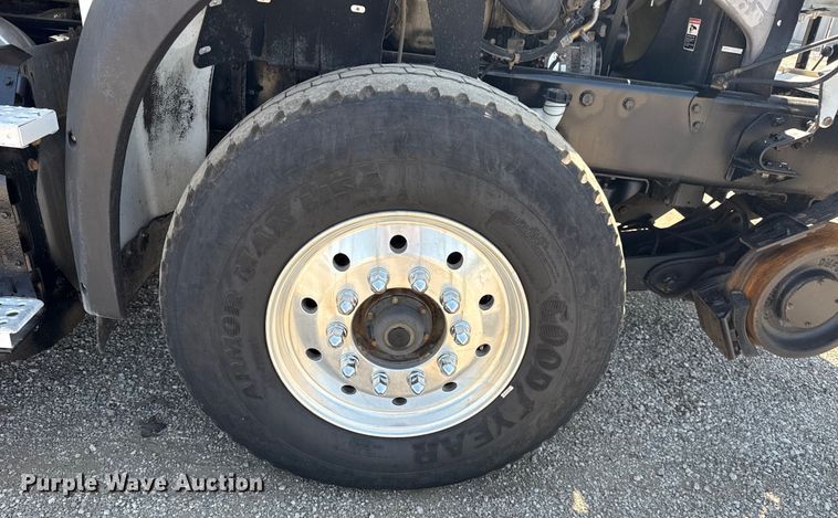 image for item NU9632 2012 Freightliner Business Class M2 grapple crane truck