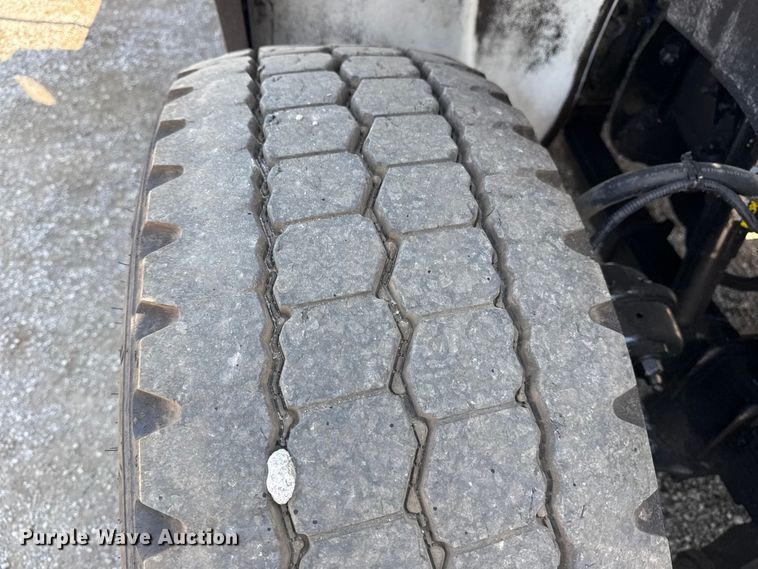 image for item NU9632 2012 Freightliner Business Class M2 grapple crane truck