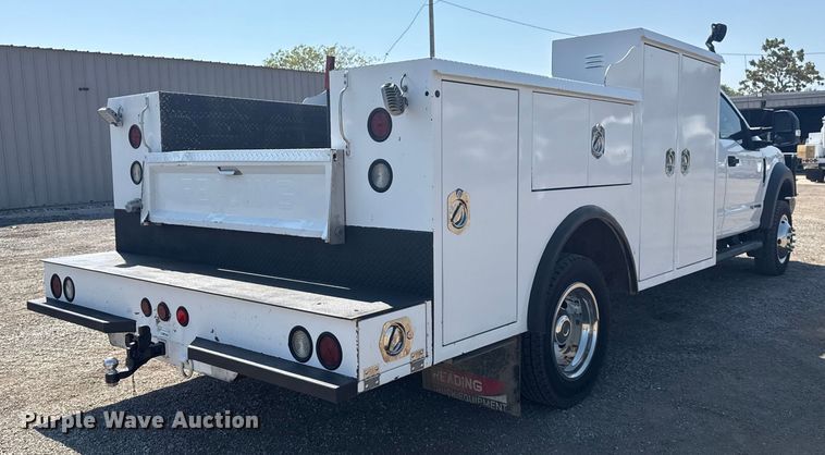 image for item NU9633 2017 Ford F550 Super Duty utility / service truck