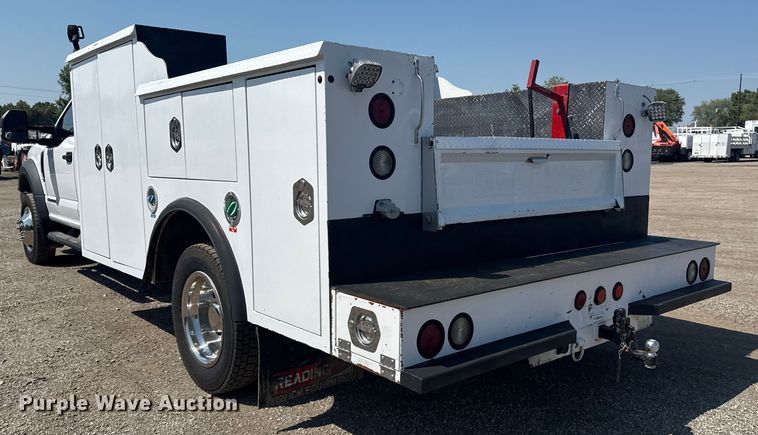 image for item NU9633 2017 Ford F550 Super Duty utility / service truck