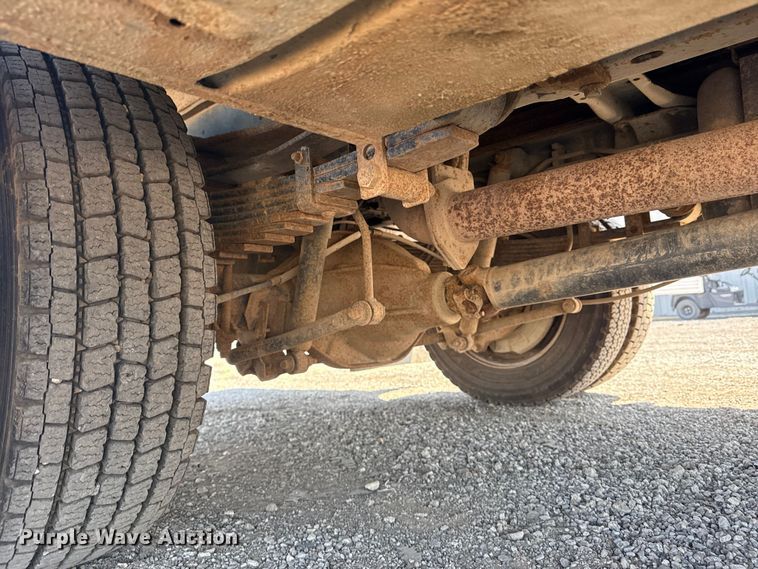 image for item NU9633 2017 Ford F550 Super Duty utility / service truck