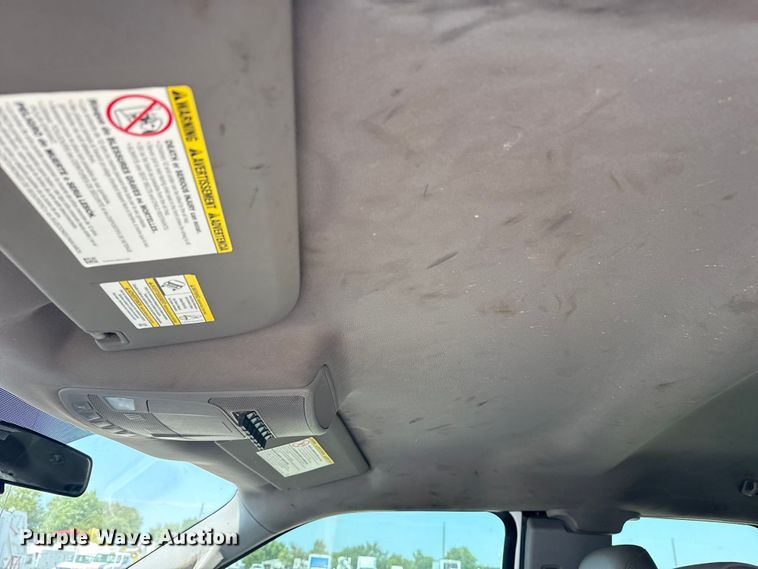 image for item NU9633 2017 Ford F550 Super Duty utility / service truck