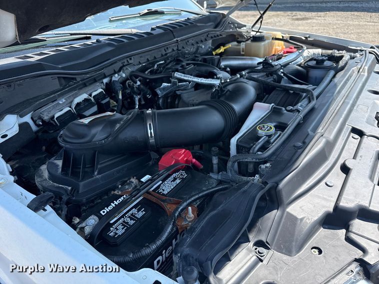 image for item NU9633 2017 Ford F550 Super Duty utility / service truck